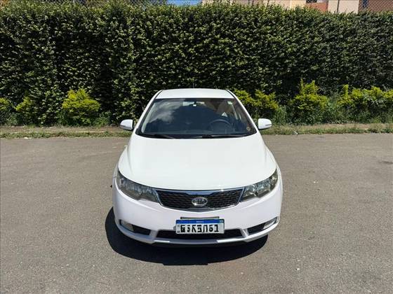 KIA CERATO 1.6 EX3 SEDAN 16V GASOLINA 4P AUTOMÁTICO